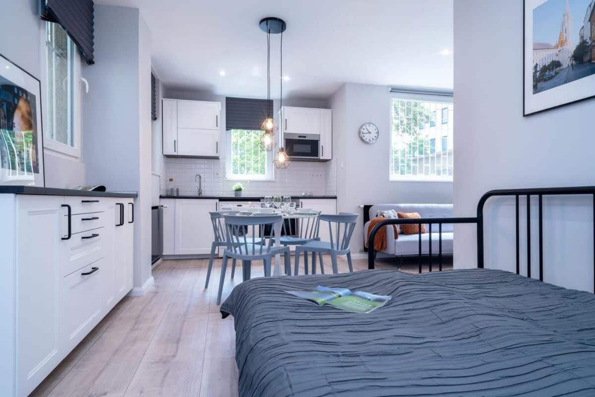 Super New With Air Conditioning Apartamento Budapest